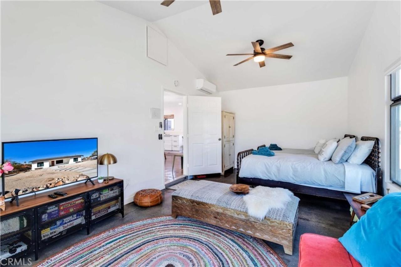 Cozy Fresh Desert Hideaway, 5 Mins To Joshua Tree Twentynine Palms Exteriör bild